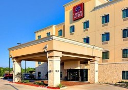 Comfort Suites